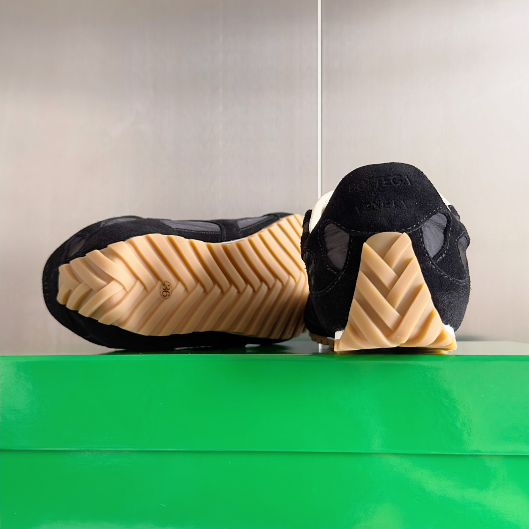 顶级版本:情侣款
Bottega Veneta 葆蝶家BV最新款Orbit Flash系列 情侣款 复