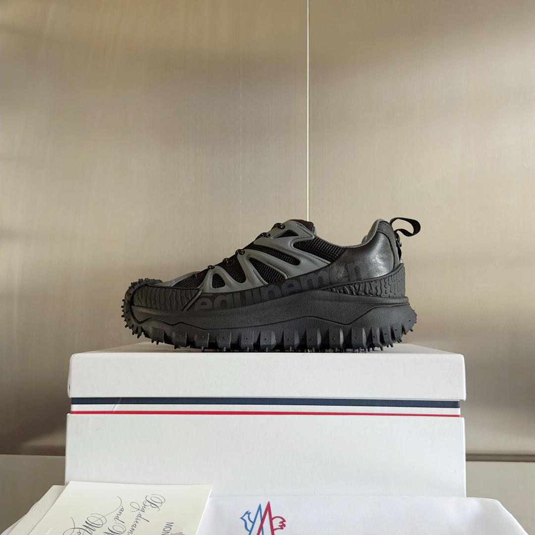 顶级版本:男款
Moncler 盟可睐 Trailgrip CTX 减震抗撕裂 情侣款 户外 休闲 运动
