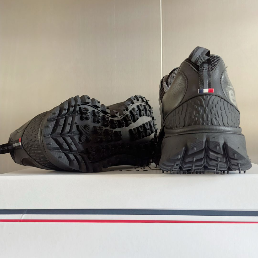 顶级版本:男款
Moncler 盟可睐 Trailgrip CTX 减震抗撕裂 情侣款 户外 休闲 运动
