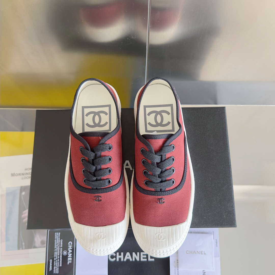 顶级版本：女款
Chanel香奈儿 小香 帆布 中古风 帆布 休闲 运动鞋 板鞋
原版购入开发 做货 小