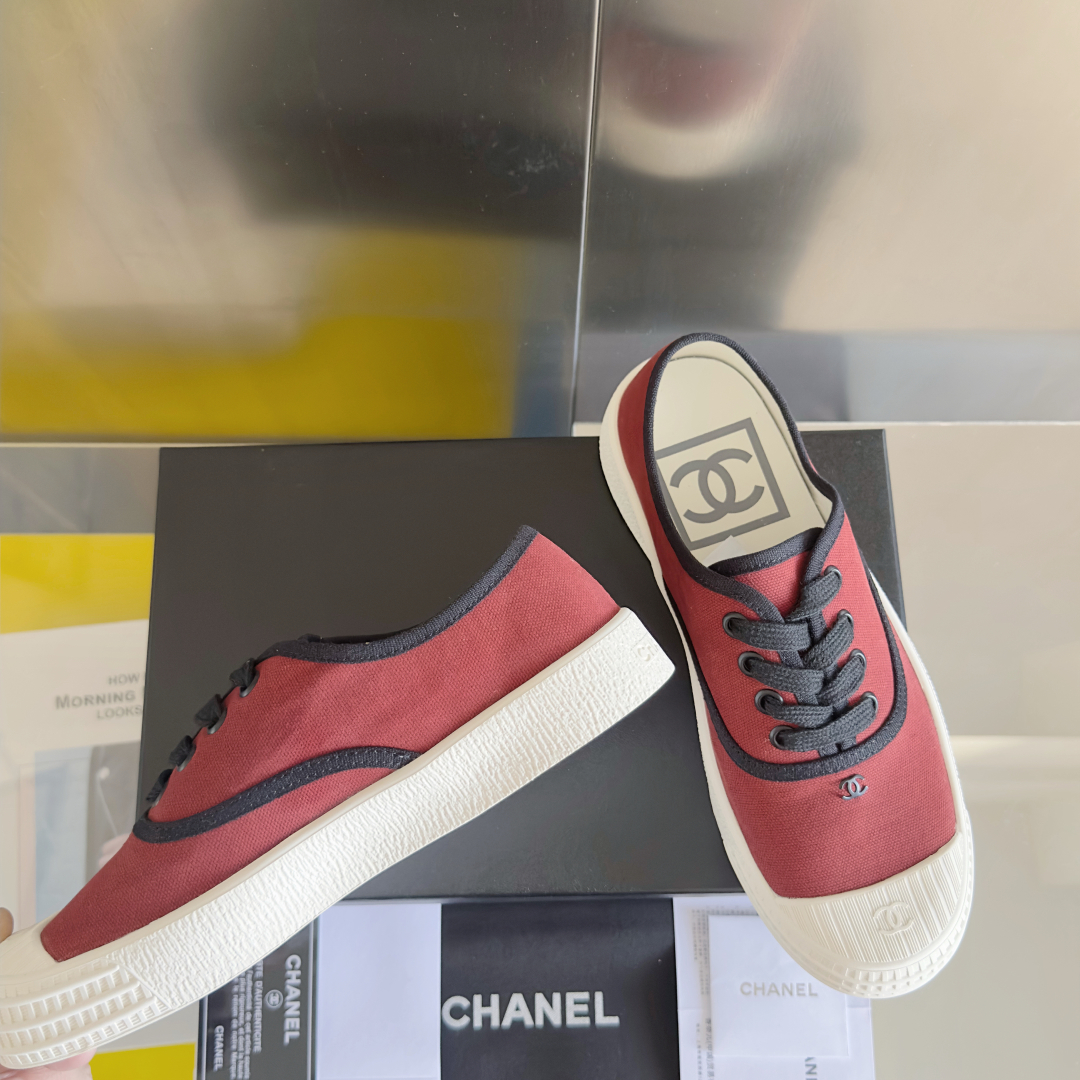 顶级版本：女款
Chanel香奈儿 小香 帆布 中古风 帆布 休闲 运动鞋 板鞋
原版购入开发 做货 小