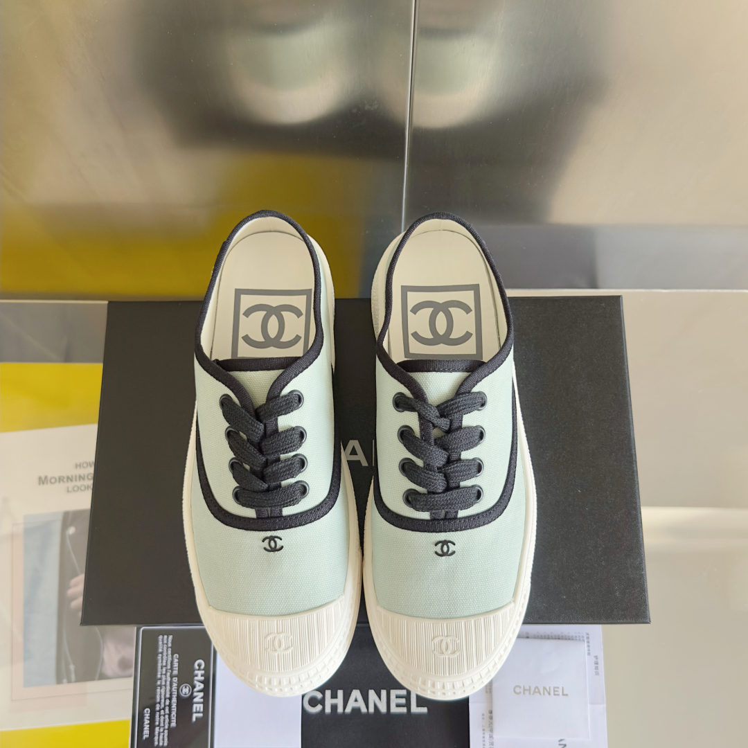 顶级版本：女款
Chanel香奈儿 小香 帆布 中古风 帆布 休闲 运动鞋 板鞋
原版购入开发 做货 小