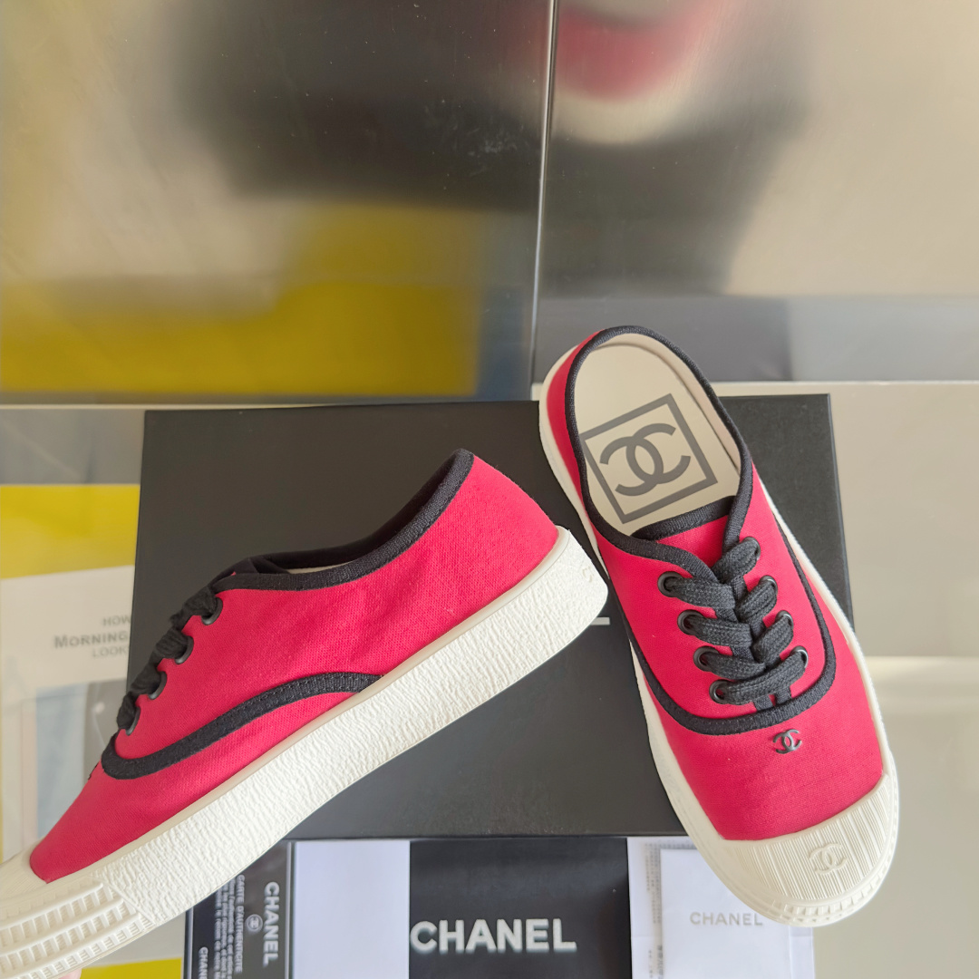 顶级版本:女款
Chanel香奈儿 小香 帆布 中古风 帆布 休闲 运动鞋 板鞋
原版购入开发 做货 小