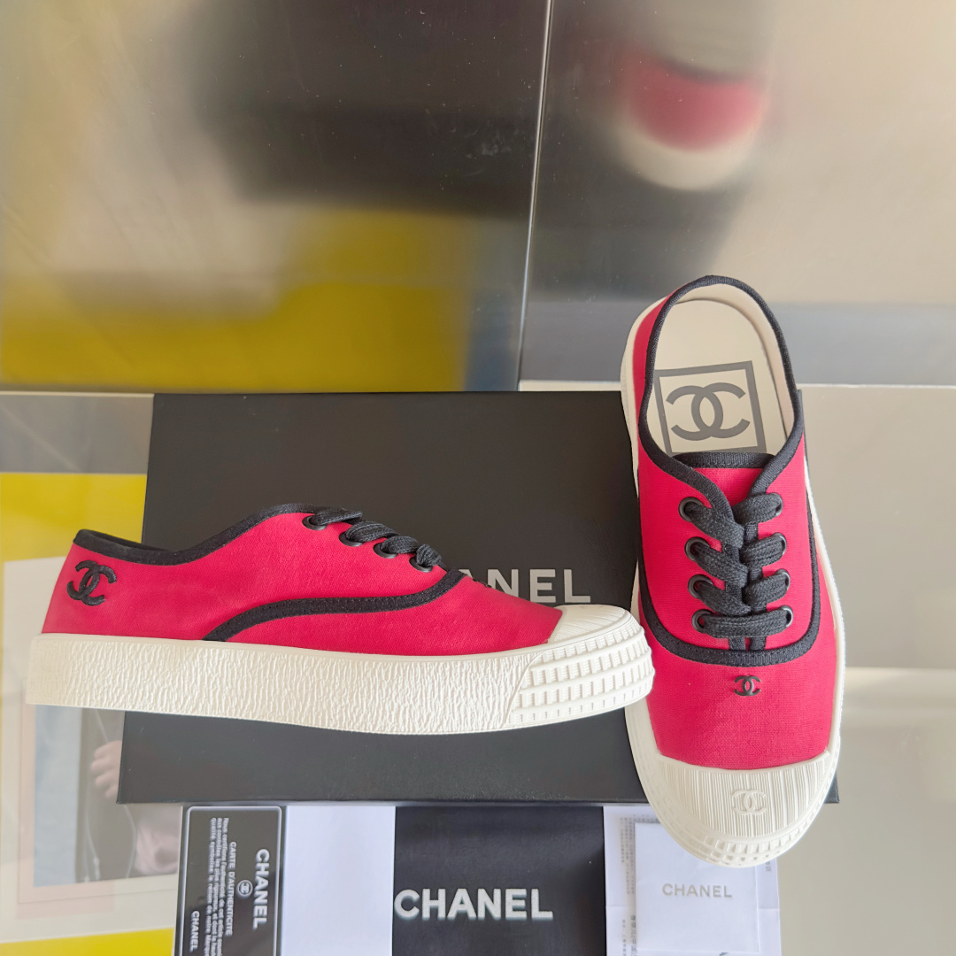 顶级版本:女款
Chanel香奈儿 小香 帆布 中古风 帆布 休闲 运动鞋 板鞋
原版购入开发 做货 小