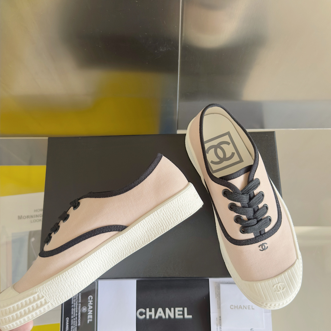 顶级版本:女款
Chanel香奈儿 小香 帆布 中古风 帆布 休闲 运动鞋 板鞋
原版购入开发 做货 小