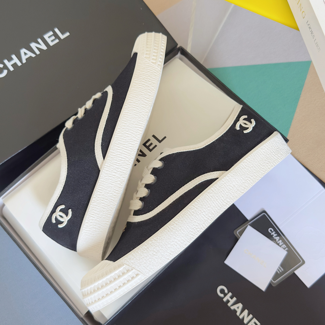 顶级版本:女款
Chanel香奈儿 小香 帆布 中古风 帆布 休闲 运动鞋 板鞋
原版购入开发 做货 小