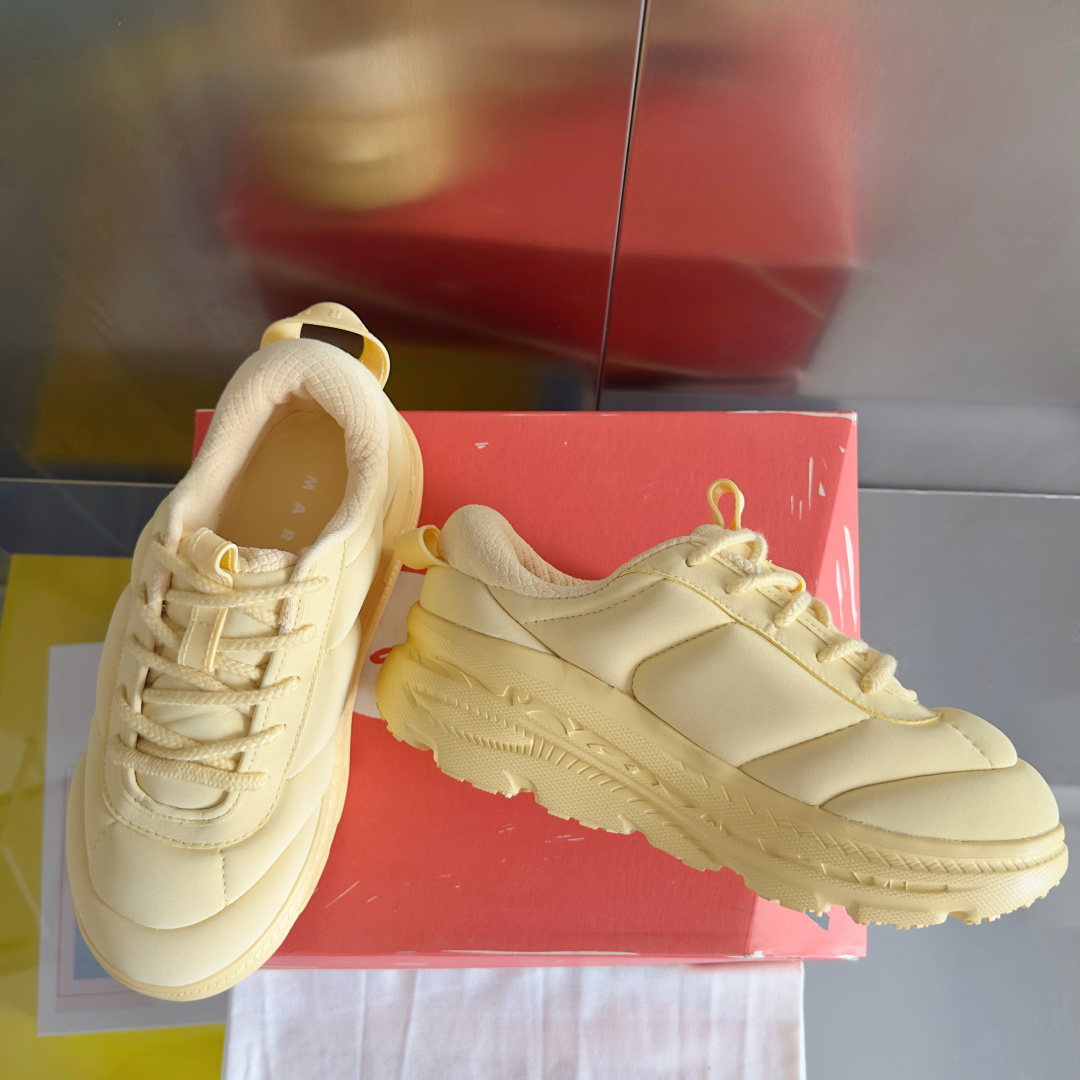 顶级版本:女款
Marni x Hoka联名款 泡芙 胖丁 面包鞋 休闲 运动鞋
原版购入开发 做货 H
