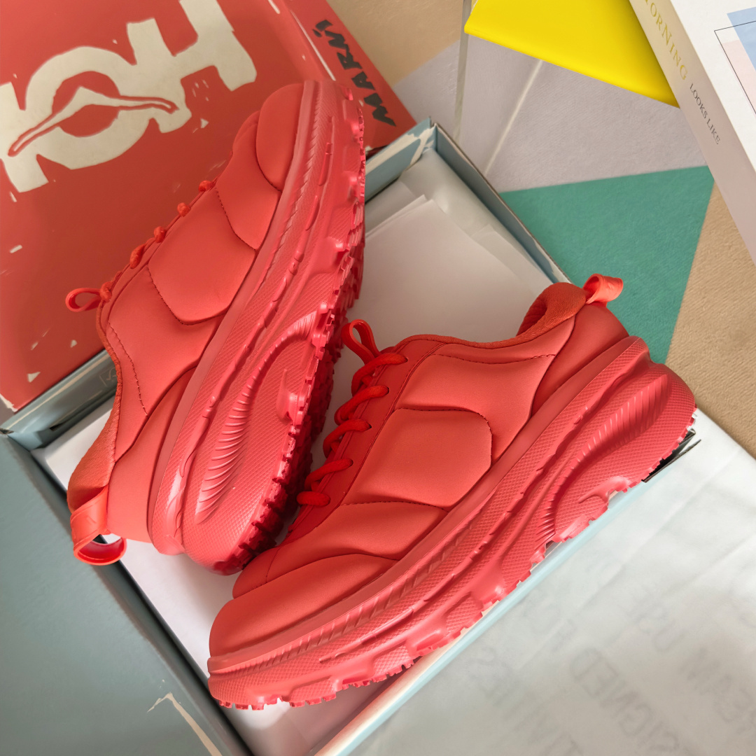 顶级版本:女款
Marni x Hoka联名款 泡芙 胖丁 面包鞋 休闲 运动鞋
原版购入开发 做货 H