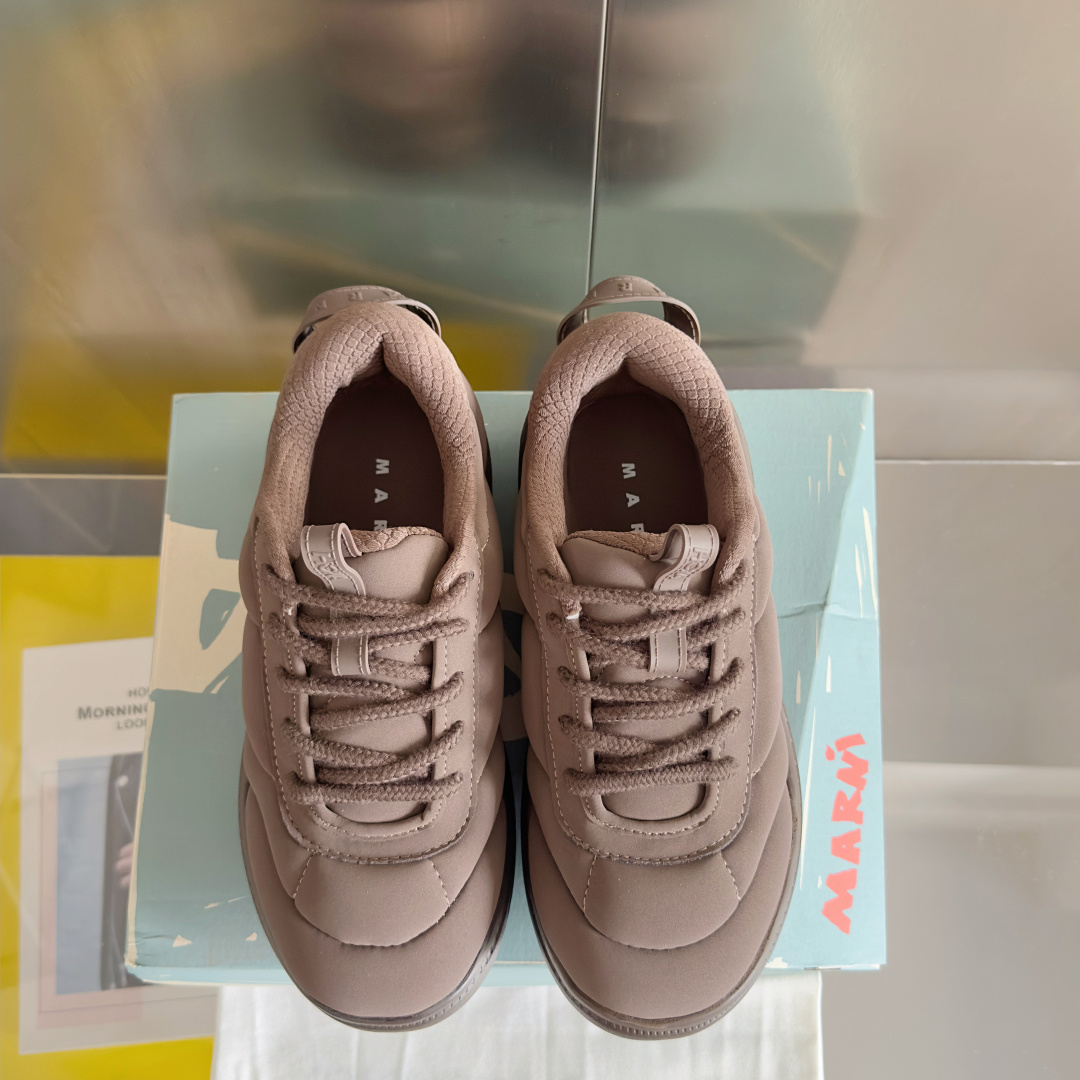 顶级版本:女款
Marni x Hoka联名款 泡芙 胖丁 面包鞋 休闲 运动鞋
原版购入开发 做货 H