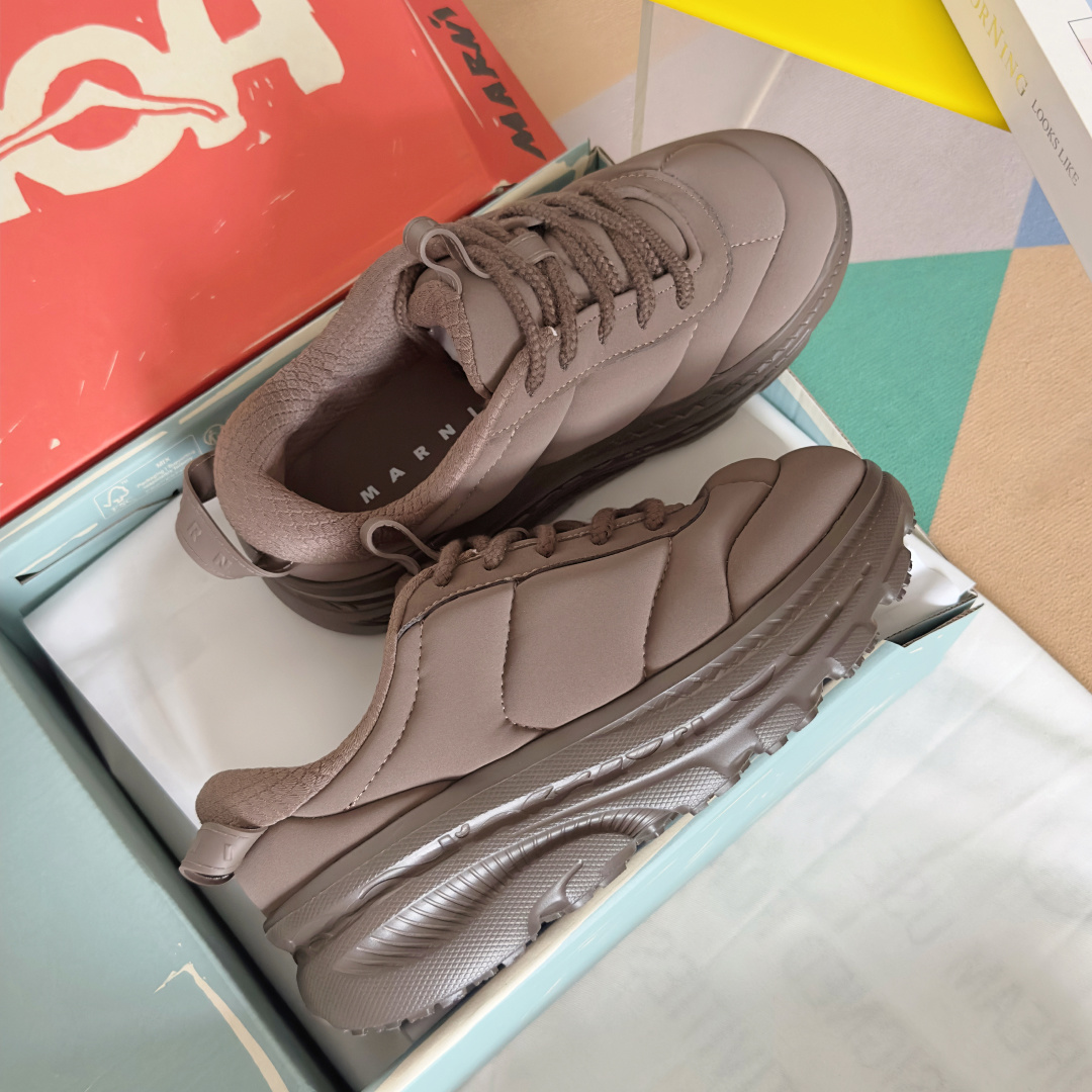顶级版本:女款
Marni x Hoka联名款 泡芙 胖丁 面包鞋 休闲 运动鞋
原版购入开发 做货 H