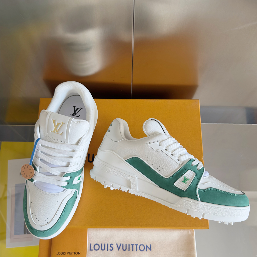 顶级版本:男款
LV TARINE路易威登 驴牌 L家 情侣款 高尔夫 休闲 运动鞋 滑板鞋
原版购入开