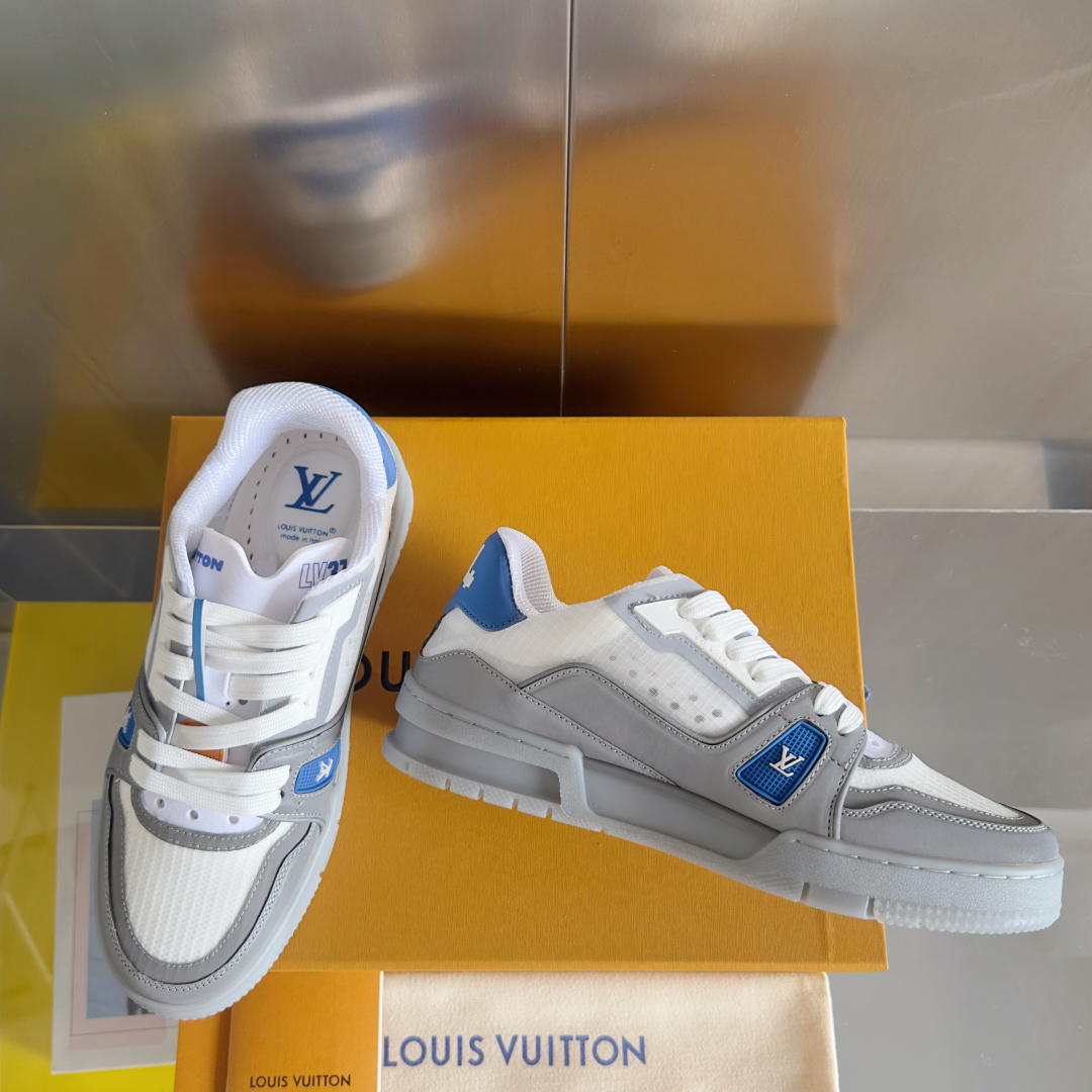 顶级版本：男款
LV TARINE路易威登 驴牌 L家 情侣款 休闲 运动鞋 滑板鞋
原版购入开发 做货