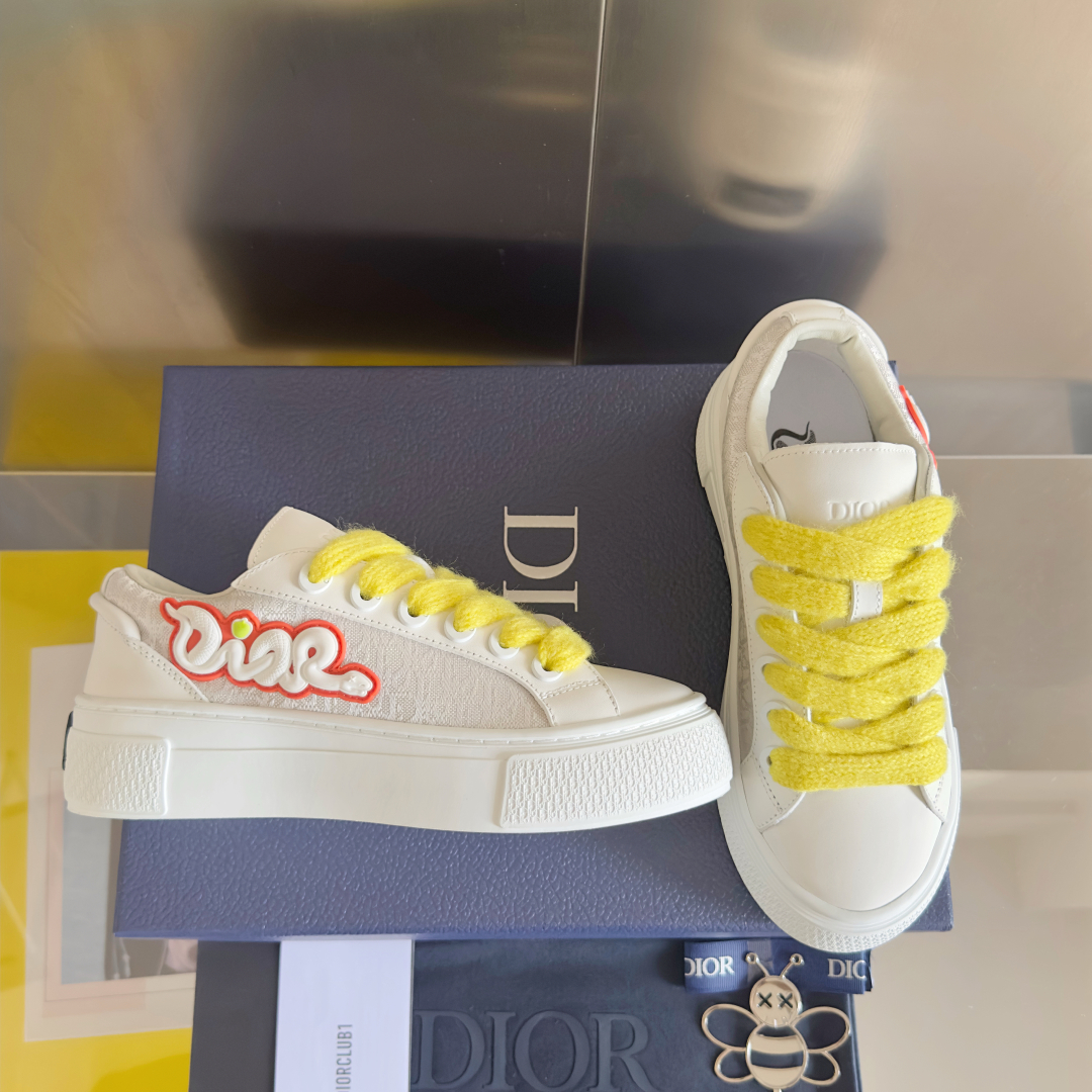 顶级版本：情侣款
迪奥Dior B33系列 最新蛇年限定 情侣款 休闲 运动鞋 滑板鞋
原版购入开发 做