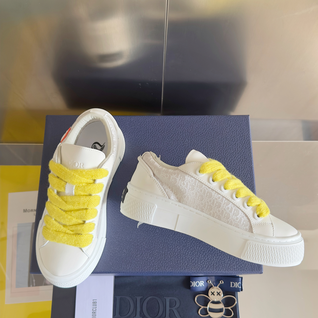 顶级版本：情侣款
迪奥Dior B33系列 最新蛇年限定 情侣款 休闲 运动鞋 滑板鞋
原版购入开发 做