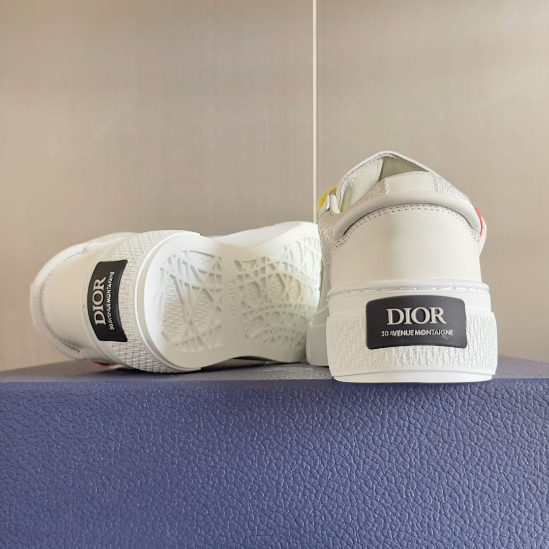 顶级版本：情侣款
迪奥Dior B33系列 最新蛇年限定 情侣款 休闲 运动鞋 滑板鞋
原版购入开发 做