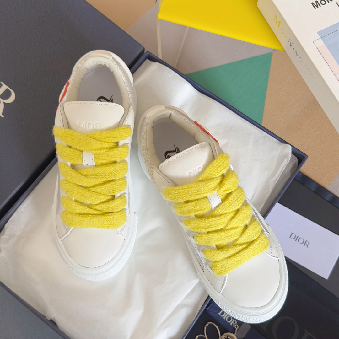 顶级版本：情侣款
迪奥Dior B33系列 最新蛇年限定 情侣款 休闲 运动鞋 滑板鞋
原版购入开发 做
