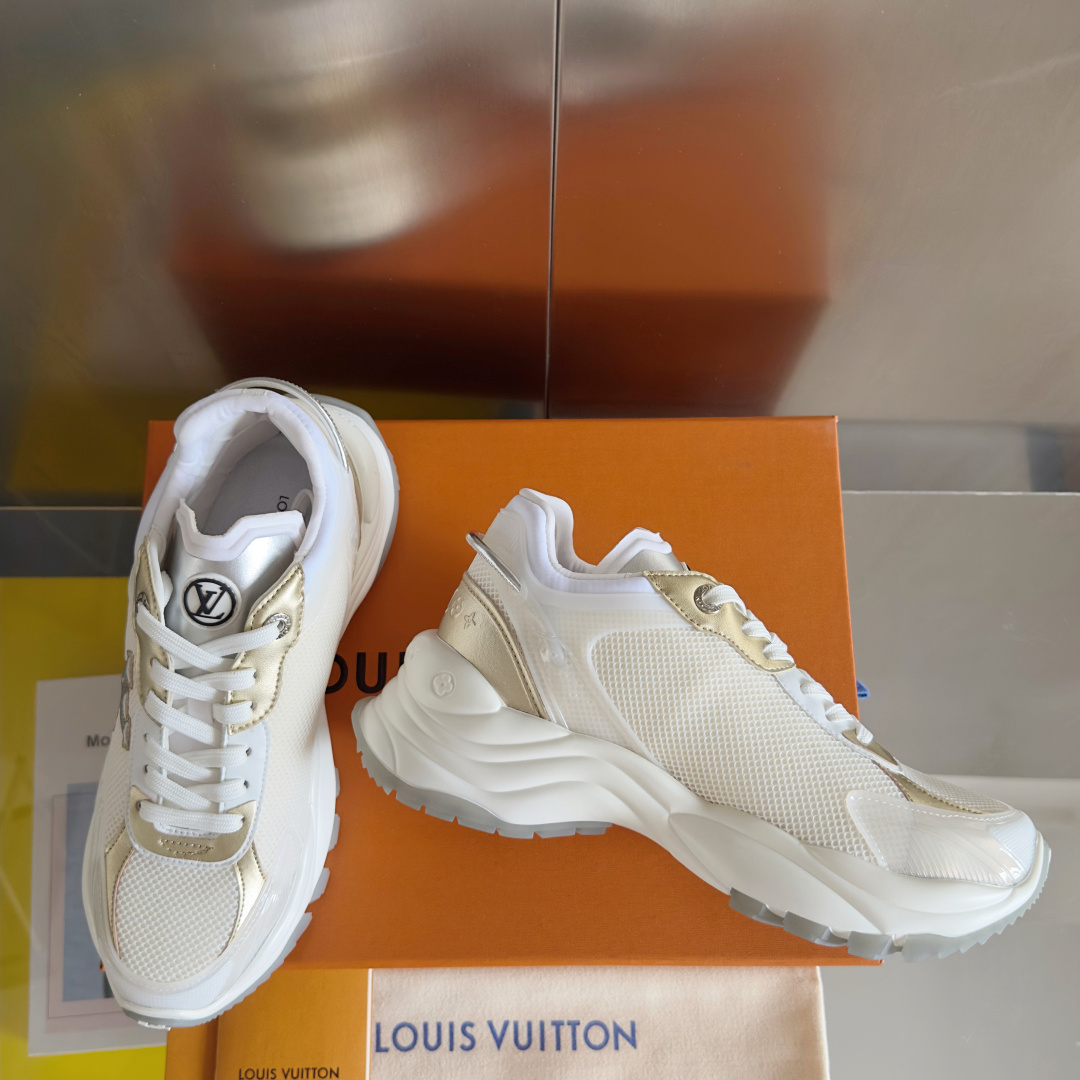 顶级版本:女款
LV路易威登L家驴牌 爆款RUN 55 运动鞋 网面 花卉 四叶草 休闲 Sneaker
