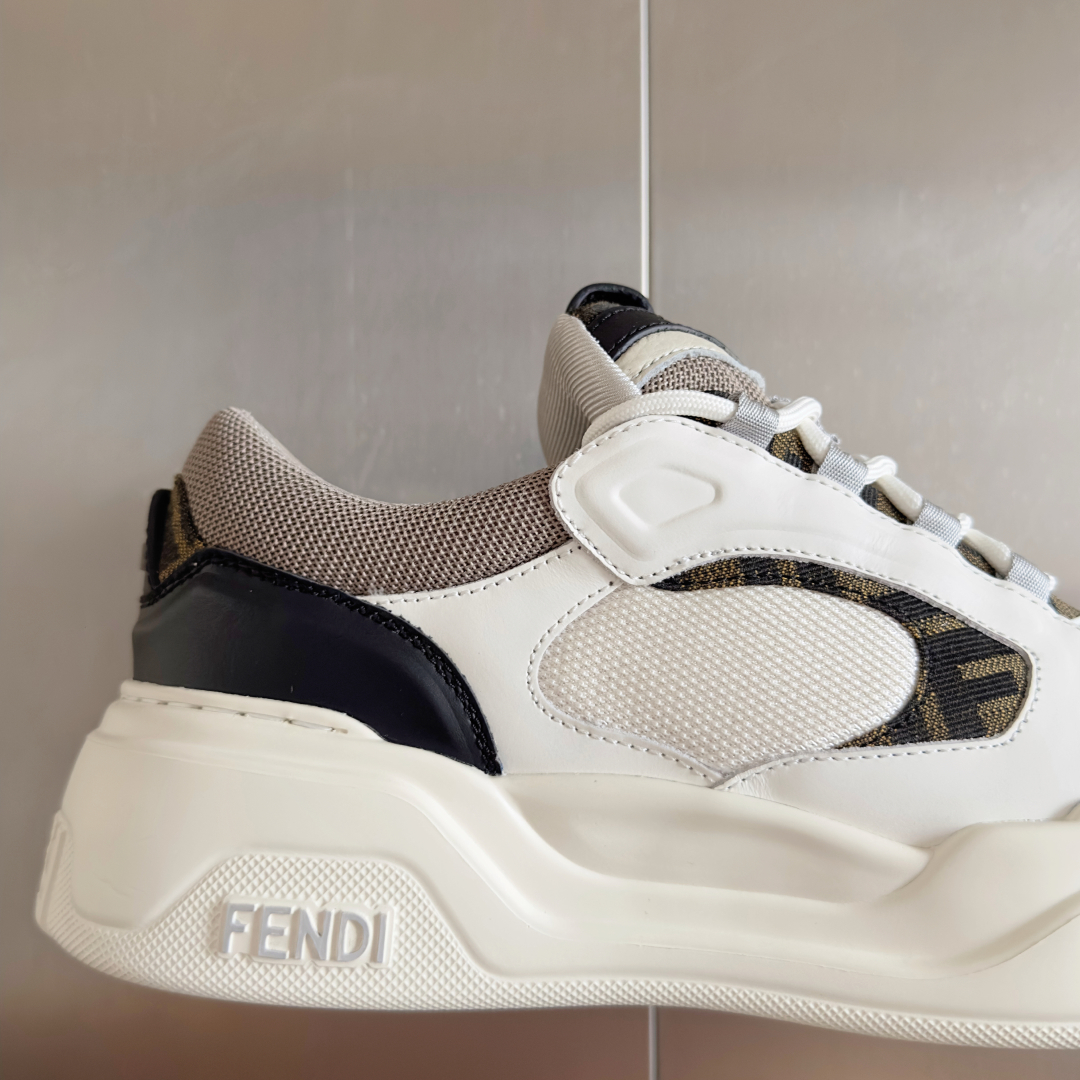 顶级版本：男款
Fendi 芬迪 最新 Force系列 FF厚底 休闲 运动鞋 板鞋
原版购入开发 做货
