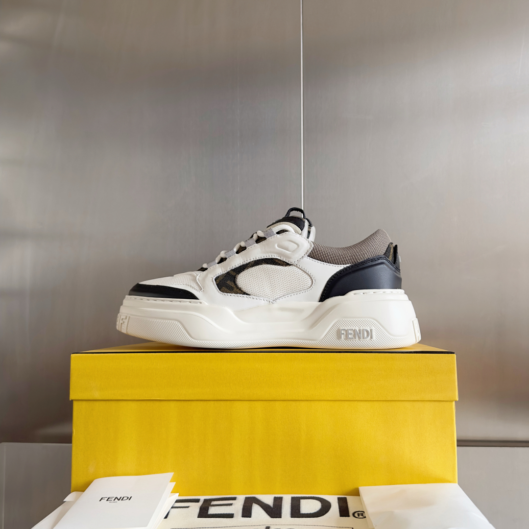 顶级版本：男款
Fendi 芬迪 最新 Force系列 FF厚底 休闲 运动鞋 板鞋
原版购入开发 做货