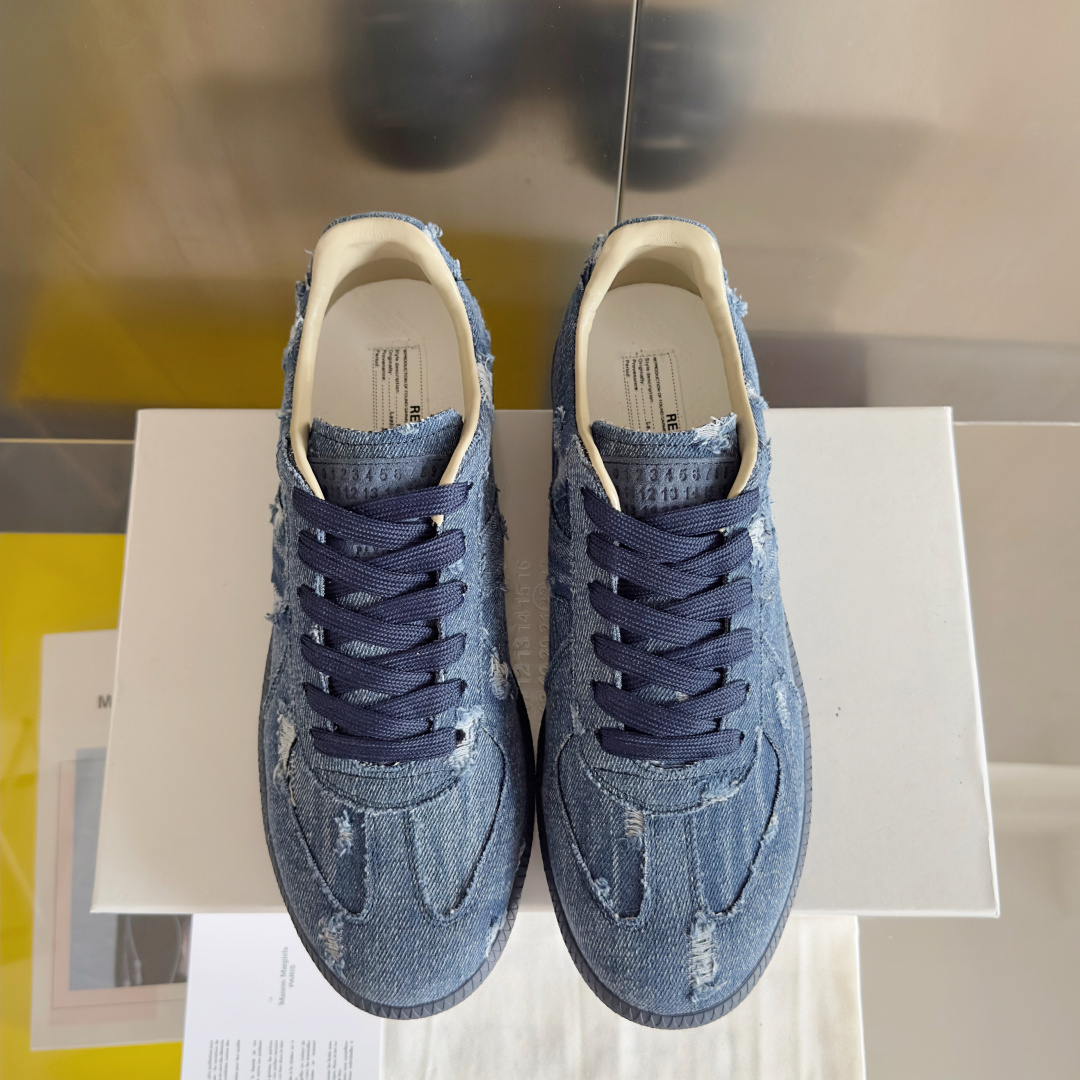 顶级版本:情侣款
MaisonMargiela MM6 马吉拉 情侣款 德训鞋 休闲 运动鞋
原版购入开