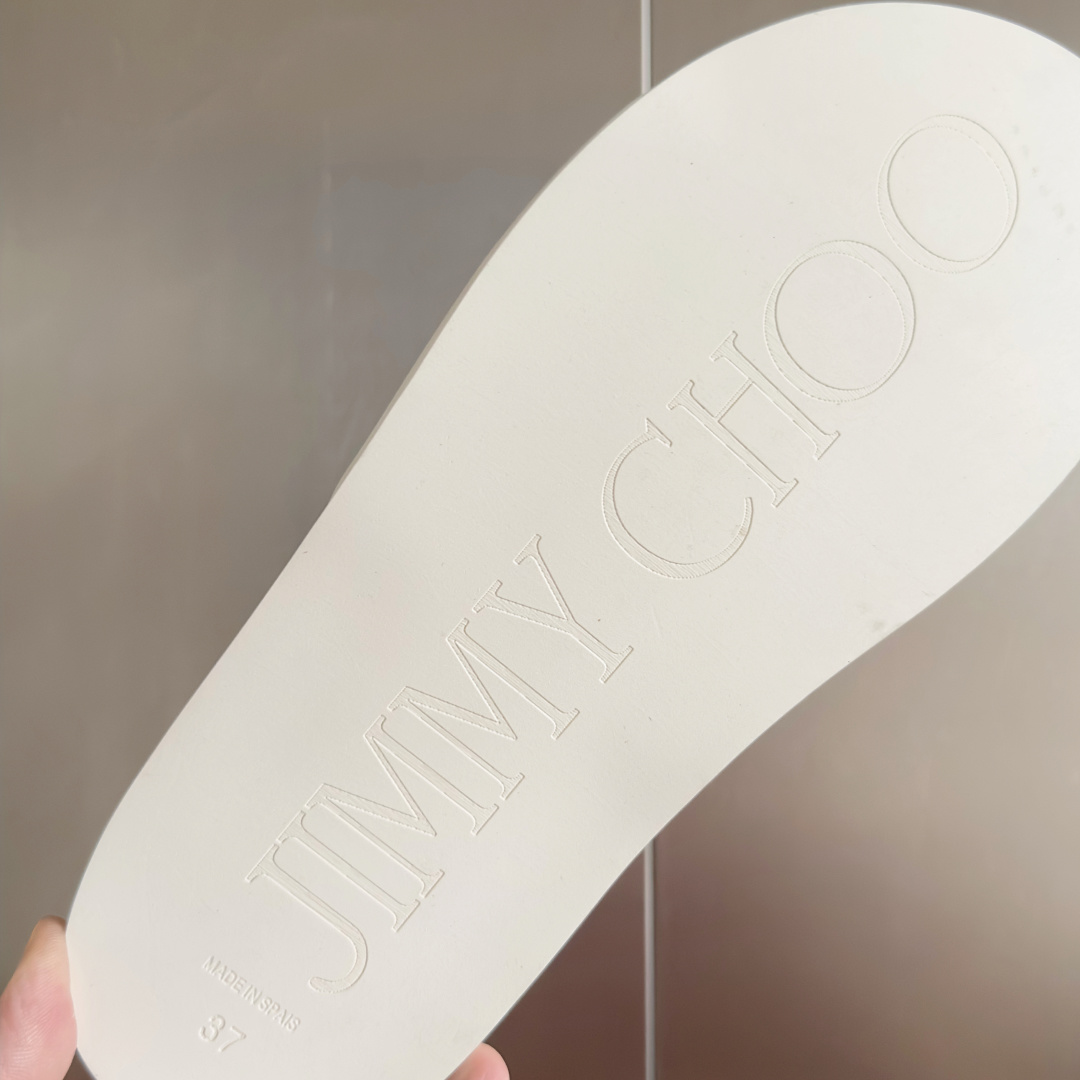 顶级版本:女款
JimmChoo周仰杰JC x Malbon 联名款 厚底 拖鞋
原版购入开发 做货