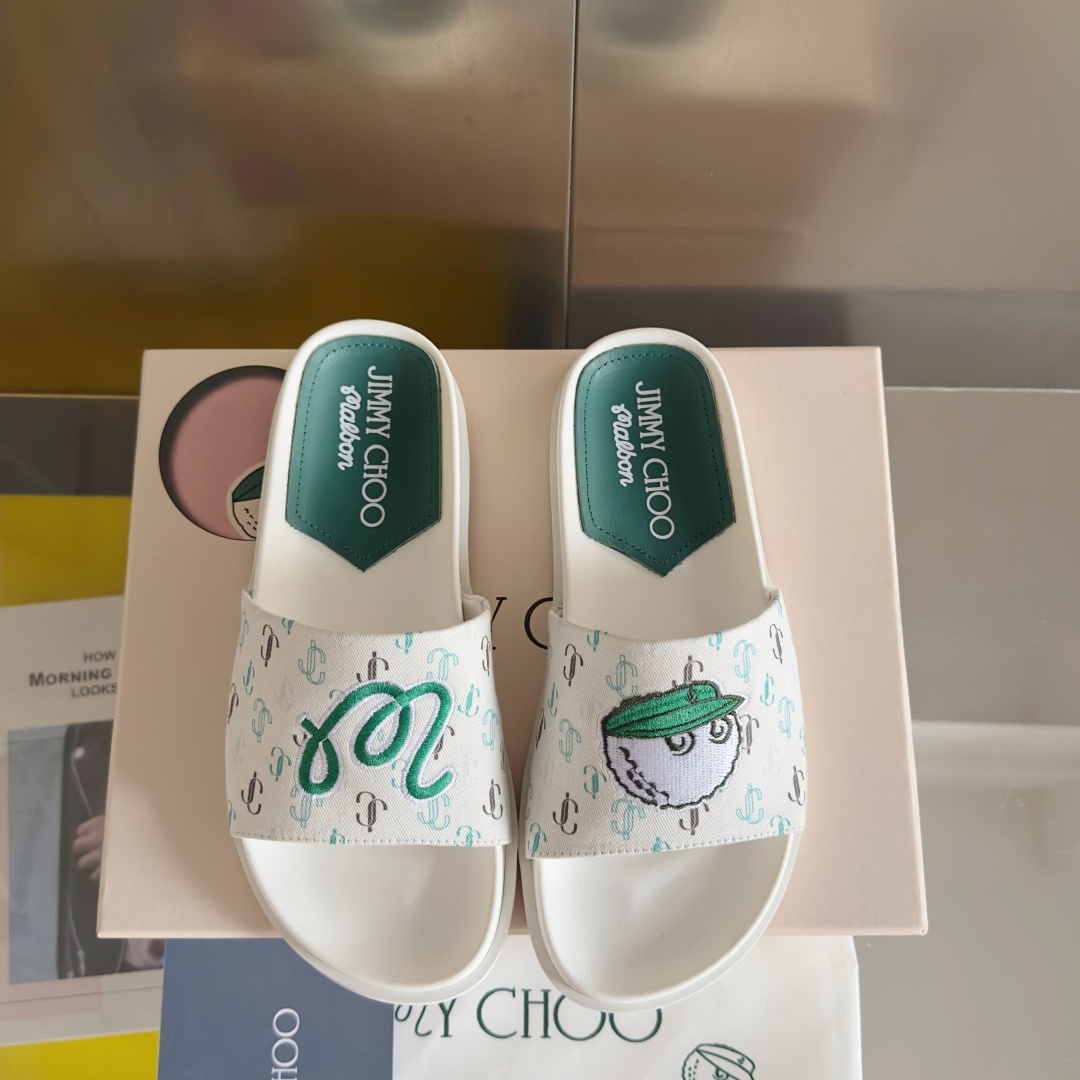 顶级版本:女款
JimmChoo周仰杰JC x Malbon 联名款 厚底 拖鞋
原版购入开发 做货