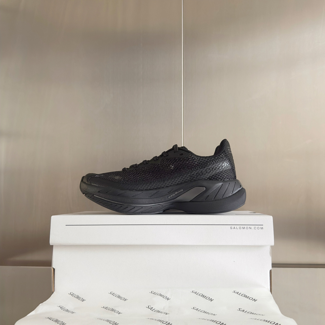 顶级版本:情侣款
MM6马吉拉 x Salomon 萨洛蒙Spectur 2系列 情侣款 网面 厚底 休