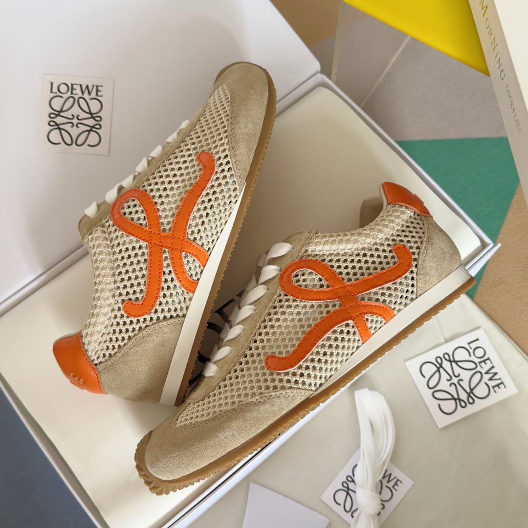 顶级版本：女款
LOEWE 罗意威 最新走秀款 Ballet Runner 2.0情侣款 芭蕾 休闲 运