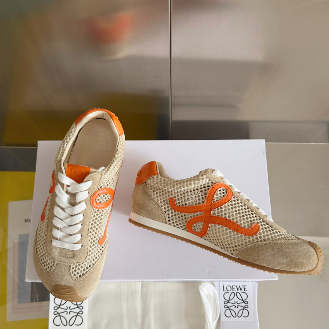 顶级版本：女款
LOEWE 罗意威 最新走秀款 Ballet Runner 2.0情侣款 芭蕾 休闲 运