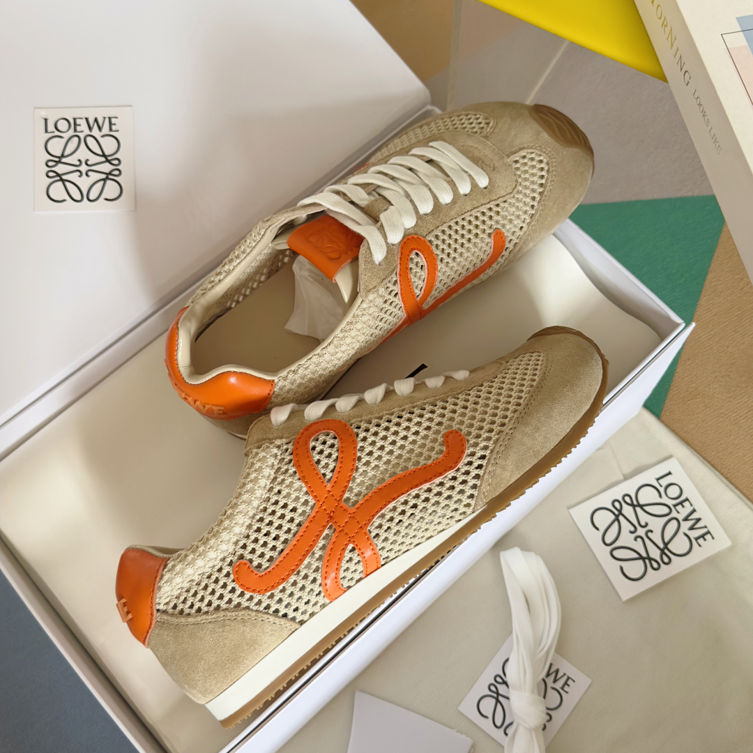 顶级版本：女款
LOEWE 罗意威 最新走秀款 Ballet Runner 2.0情侣款 芭蕾 休闲 运