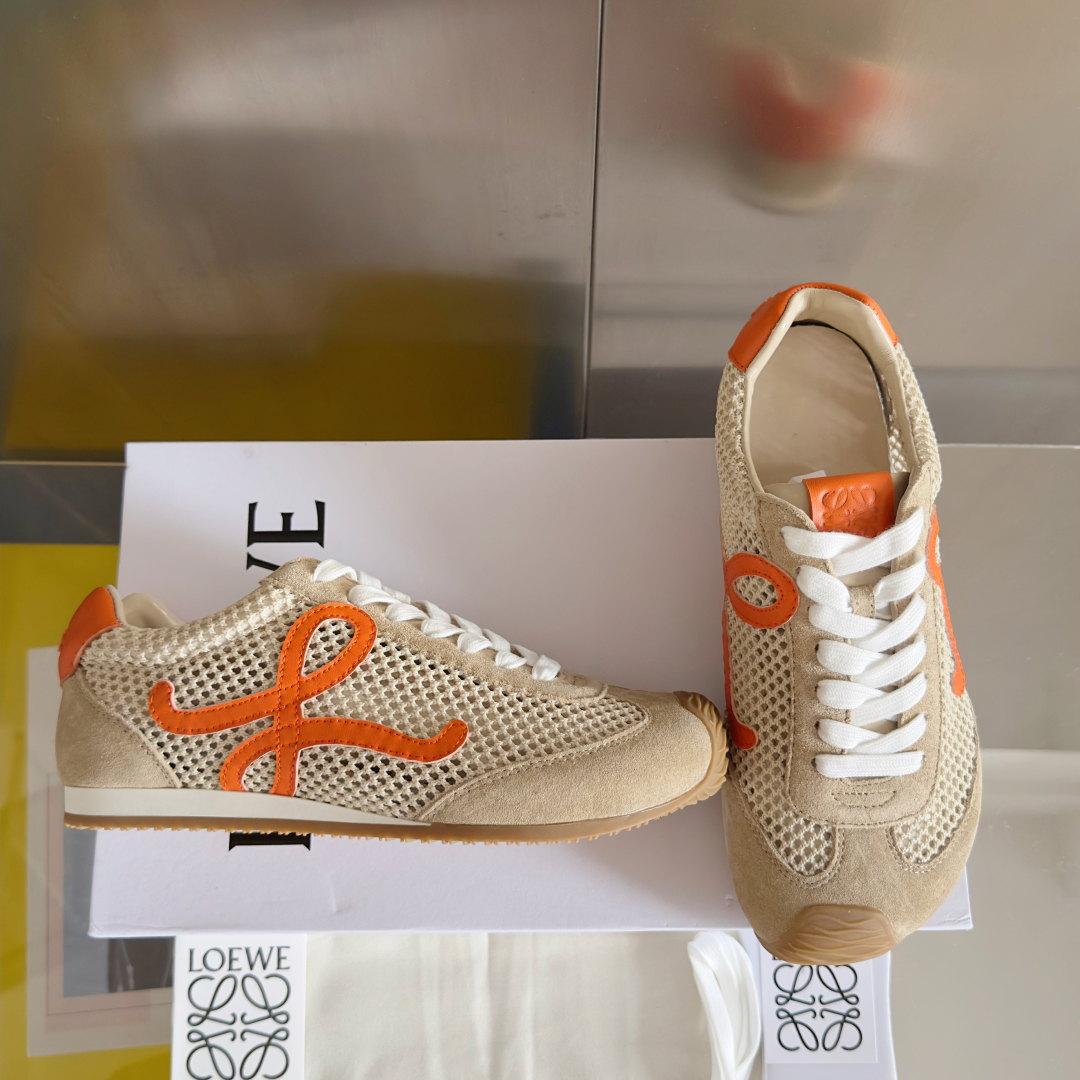 顶级版本：女款
LOEWE 罗意威 最新走秀款 Ballet Runner 2.0情侣款 芭蕾 休闲 运