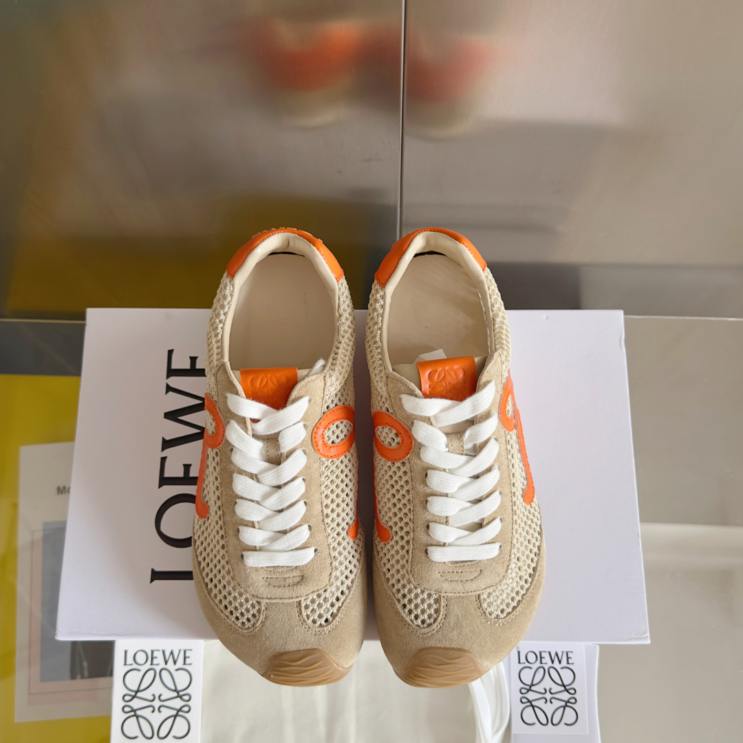 顶级版本：女款
LOEWE 罗意威 最新走秀款 Ballet Runner 2.0情侣款 芭蕾 休闲 运
