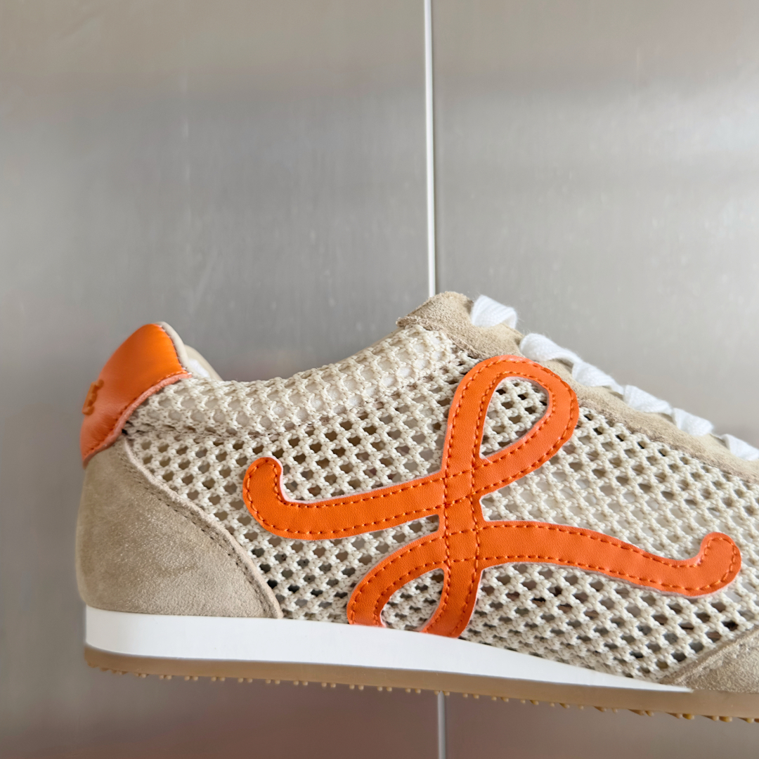 顶级版本：女款
LOEWE 罗意威 最新走秀款 Ballet Runner 2.0情侣款 芭蕾 休闲 运