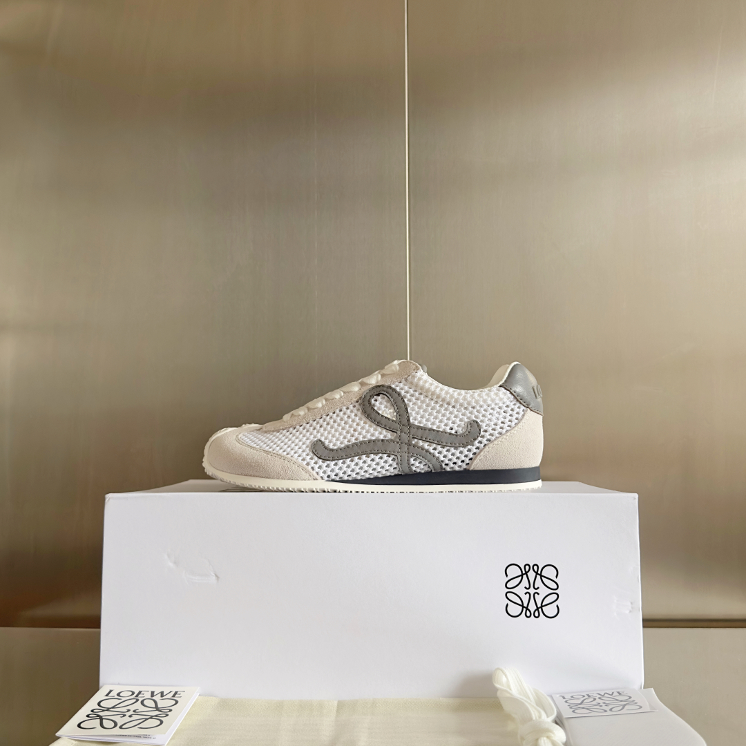 顶级版本：女款
LOEWE 罗意威 最新走秀款 Ballet Runner 2.0情侣款 芭蕾 休闲 运
