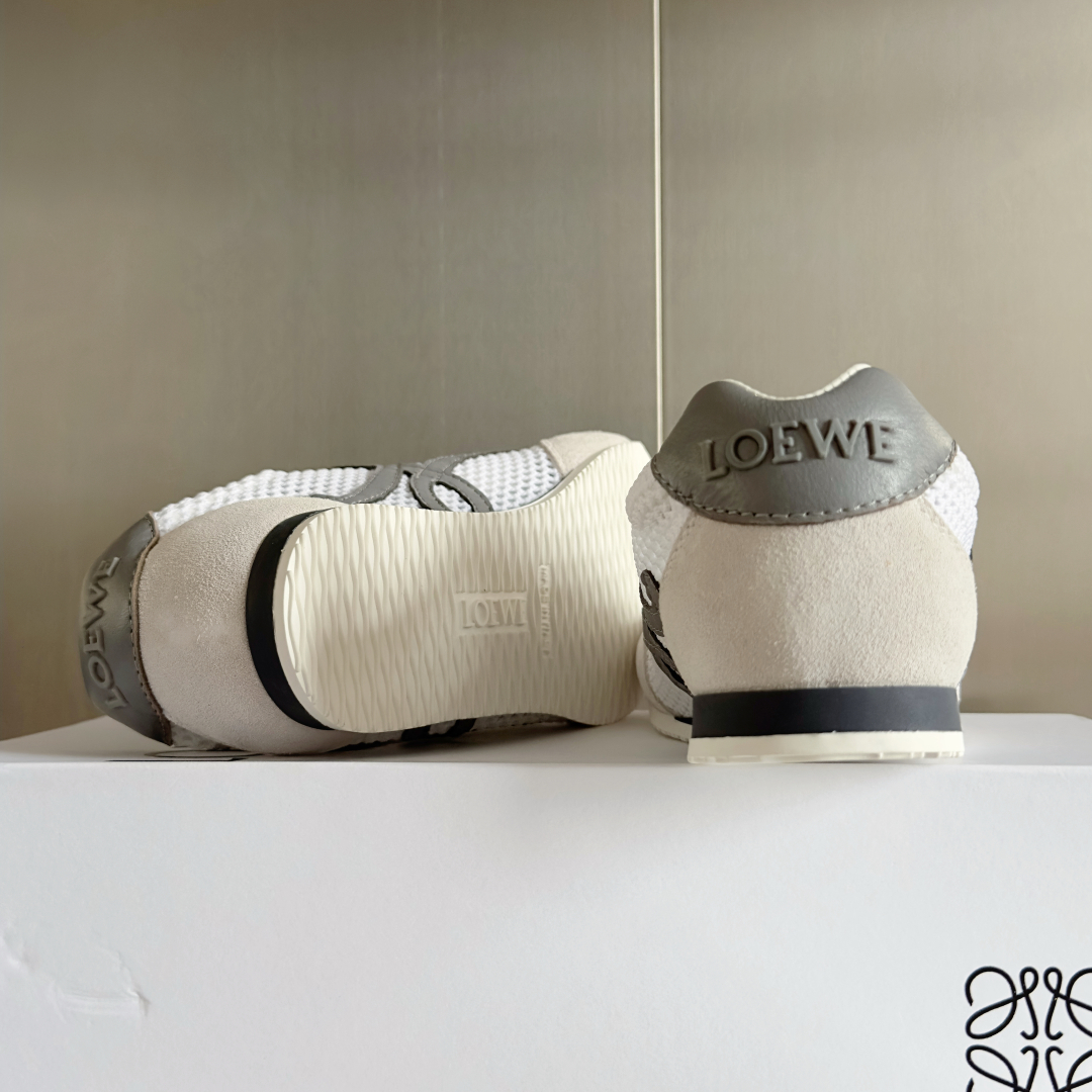 顶级版本：女款
LOEWE 罗意威 最新走秀款 Ballet Runner 2.0情侣款 芭蕾 休闲 运