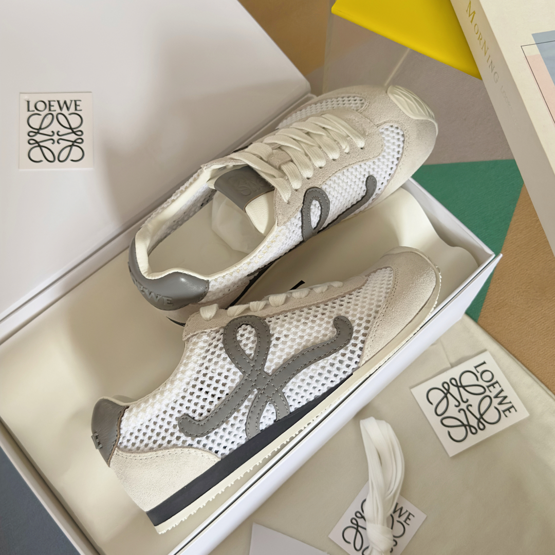 顶级版本：女款
LOEWE 罗意威 最新走秀款 Ballet Runner 2.0情侣款 芭蕾 休闲 运