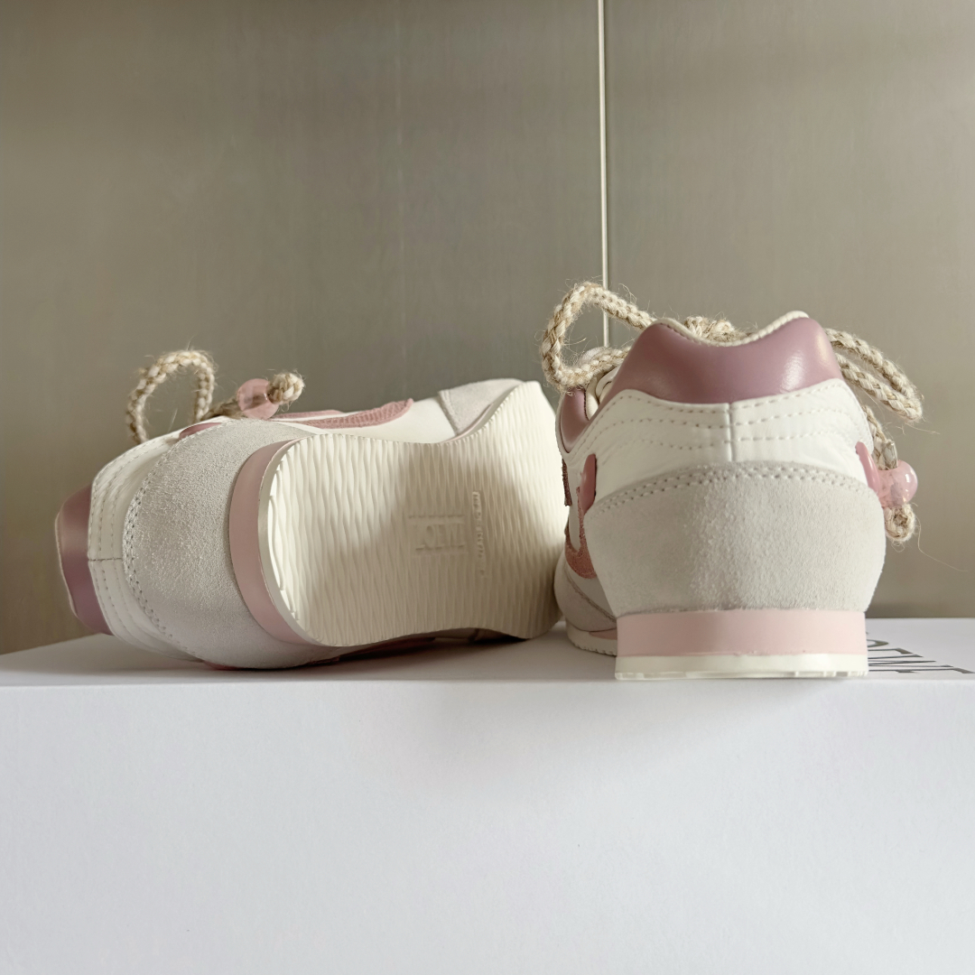顶级版本：女款
LOEWE 罗意威 最新走秀款 Ballet Runner 2.0情侣款 芭蕾 休闲 运