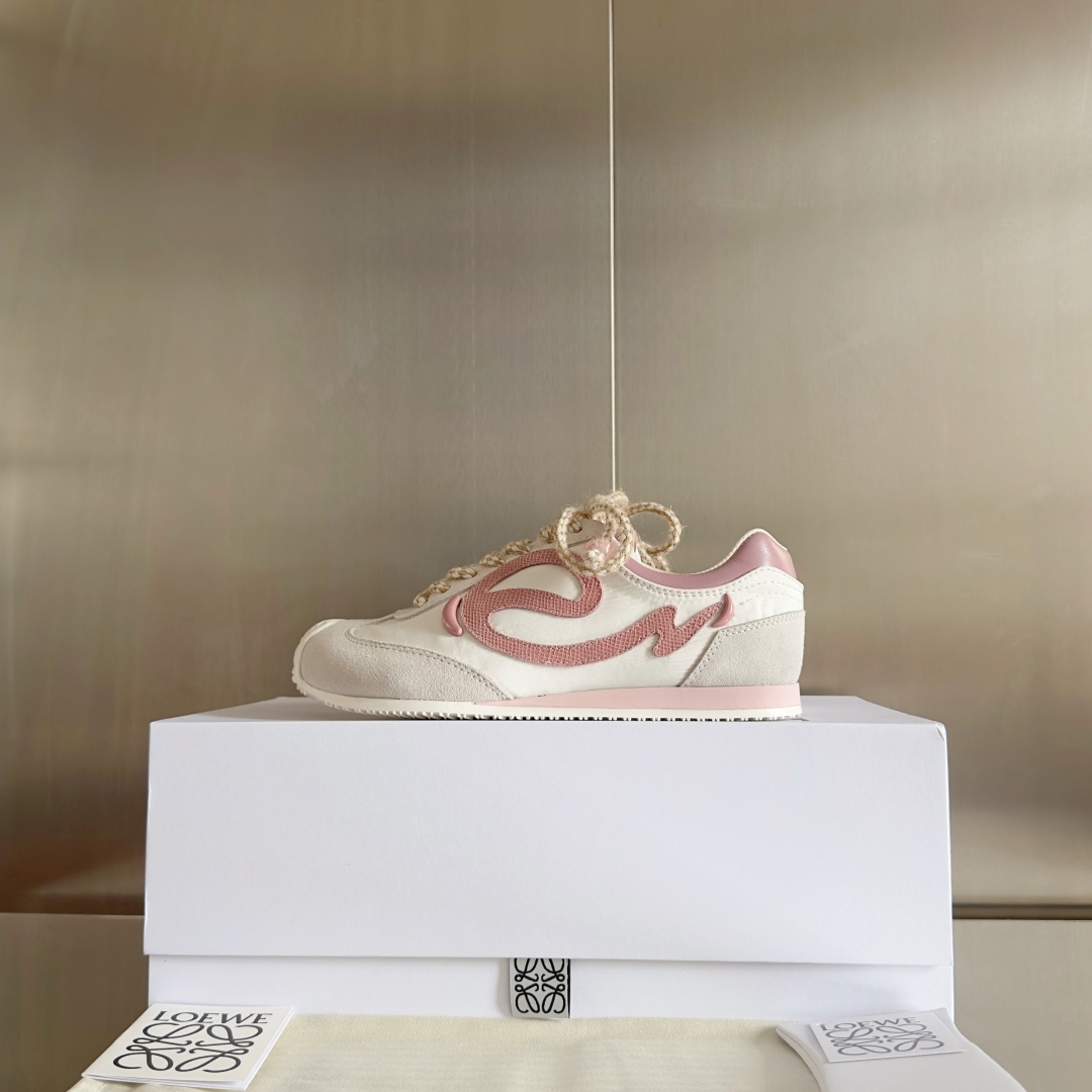 顶级版本：女款
LOEWE 罗意威 最新走秀款 Ballet Runner 2.0情侣款 芭蕾 休闲 运