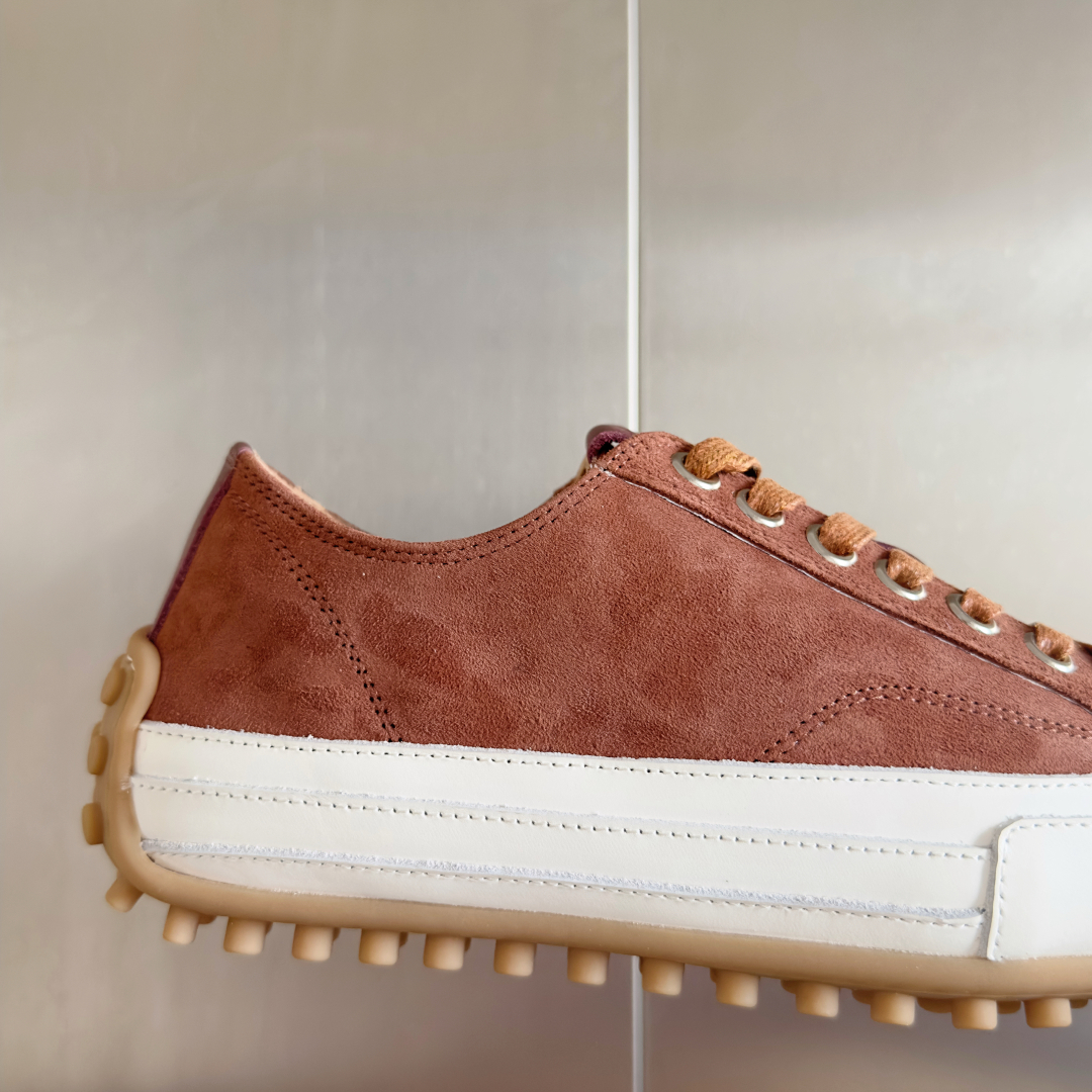 顶级版本：女款
TOD'S托德斯 最新款 休闲 运动鞋 豆豆鞋 小白鞋
原版购入开发 做货 本款运动休闲