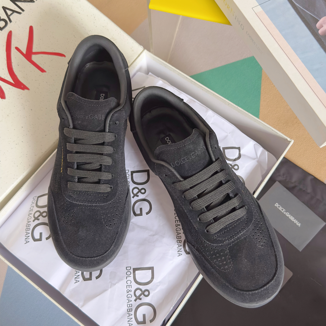 Dolce & Gabbana Men's Leather & Suede Sneakers - Breathable & Stylish 2 cmp i1749139869617 276 0 0