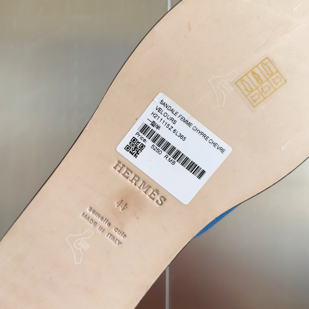 顶级版本：情侣款（莞货+飞机盒
Hermes爱马仕lzmir系列 情侣款 老舅鞋 复古 二舅拖鞋 H拖 
