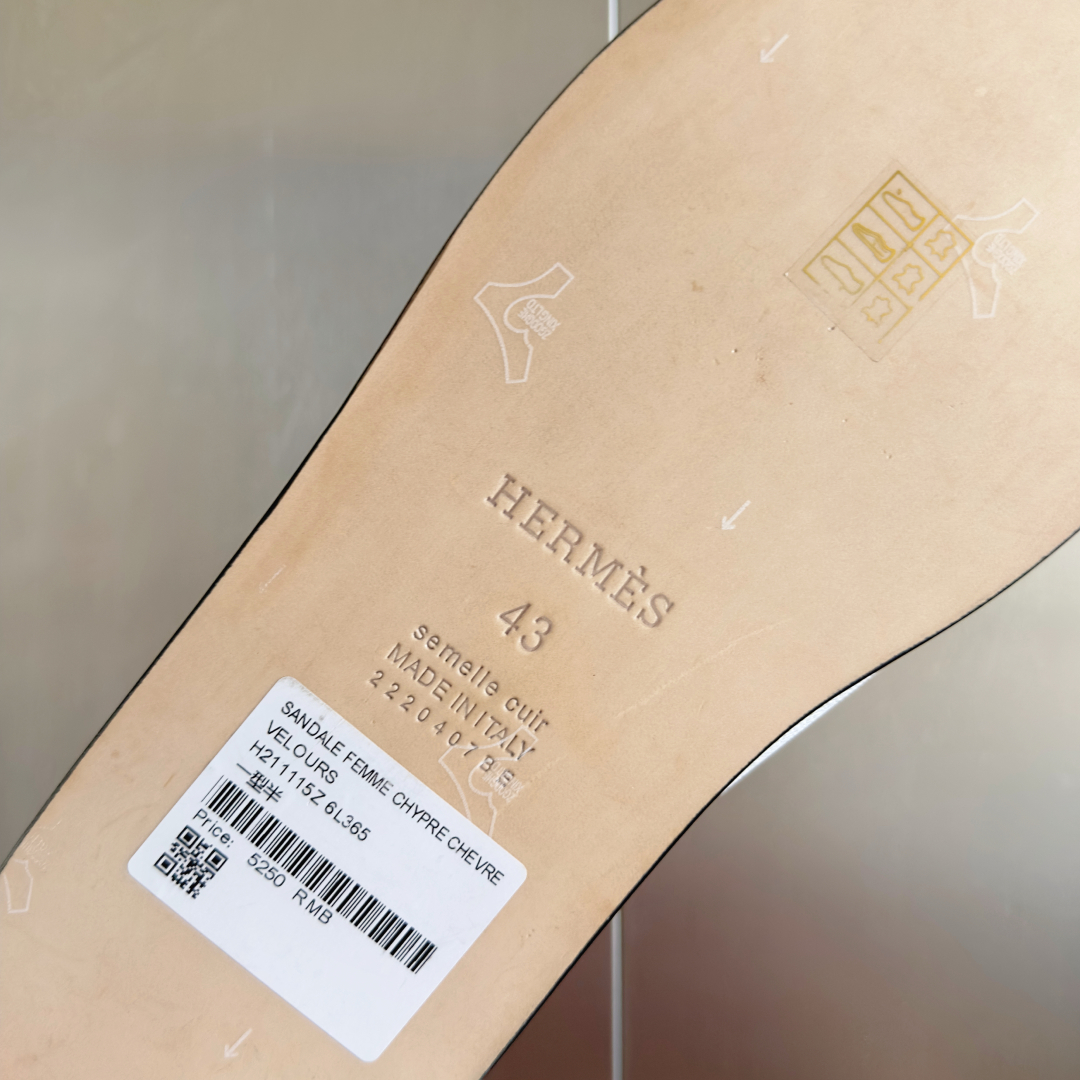 顶级版本：情侣款（莞货+飞机盒
Hermes爱马仕lzmir系列 情侣款 老舅鞋 复古 二舅拖鞋 H拖 
