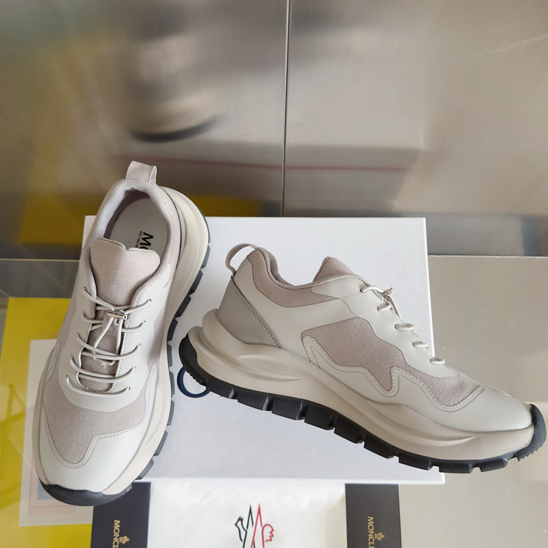 顶级版本:男款
Moncler 盟可睐/蒙口 户外 休闲 运动鞋 老爹鞋
原版购入开发 做货 运动鞋旨在