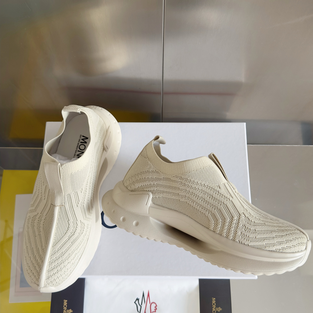 顶级版本:男款
Moncler 盟可睐/蒙口Trailgrip Lite 2系列 户外 针织 飞织 休闲