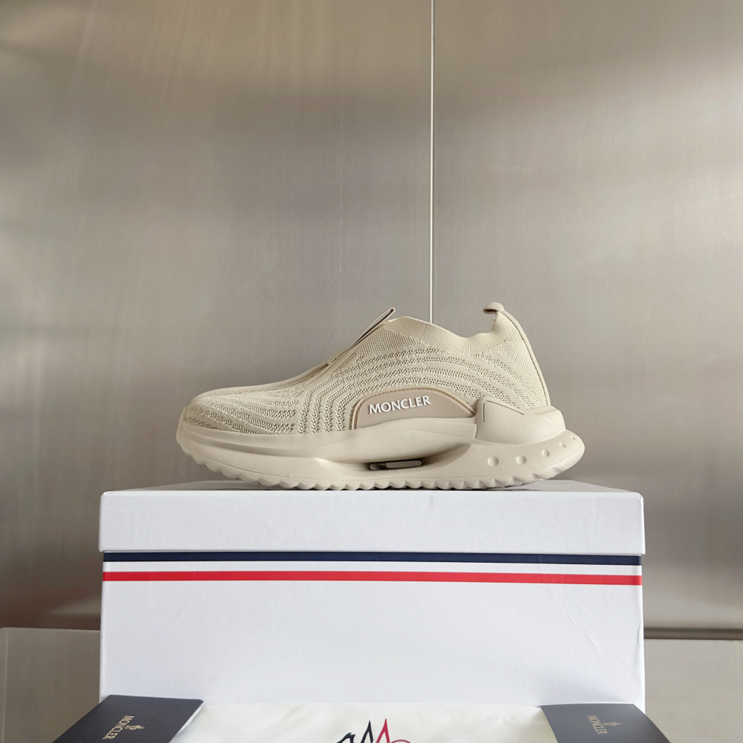 顶级版本:男款
Moncler 盟可睐/蒙口Trailgrip Lite 2系列 户外 针织 飞织 休闲