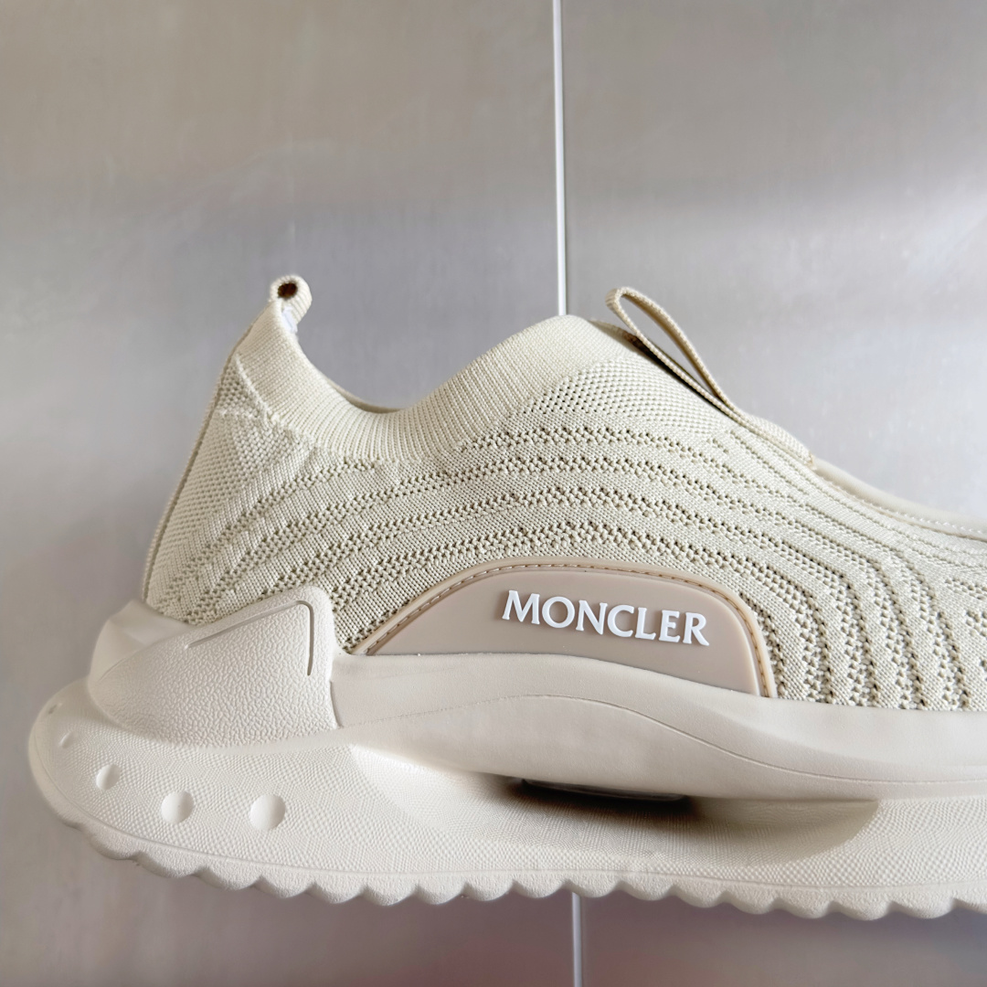 顶级版本:男款
Moncler 盟可睐/蒙口Trailgrip Lite 2系列 户外 针织 飞织 休闲