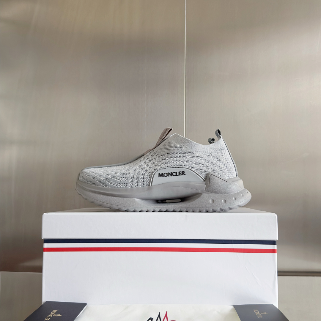 顶级版本:男款
Moncler 盟可睐/蒙口Trailgrip Lite 2系列 户外 针织 飞织 休闲