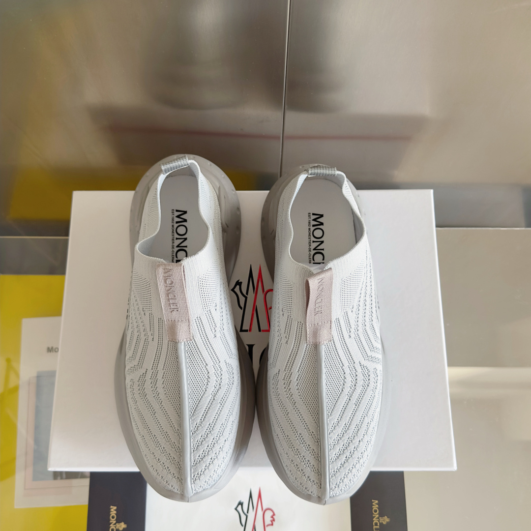 顶级版本:男款
Moncler 盟可睐/蒙口Trailgrip Lite 2系列 户外 针织 飞织 休闲