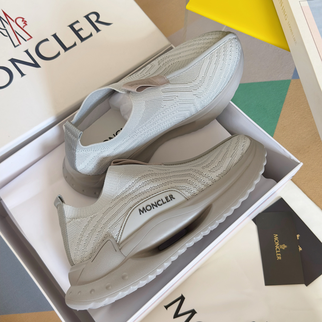 顶级版本:男款
Moncler 盟可睐/蒙口Trailgrip Lite 2系列 户外 针织 飞织 休闲