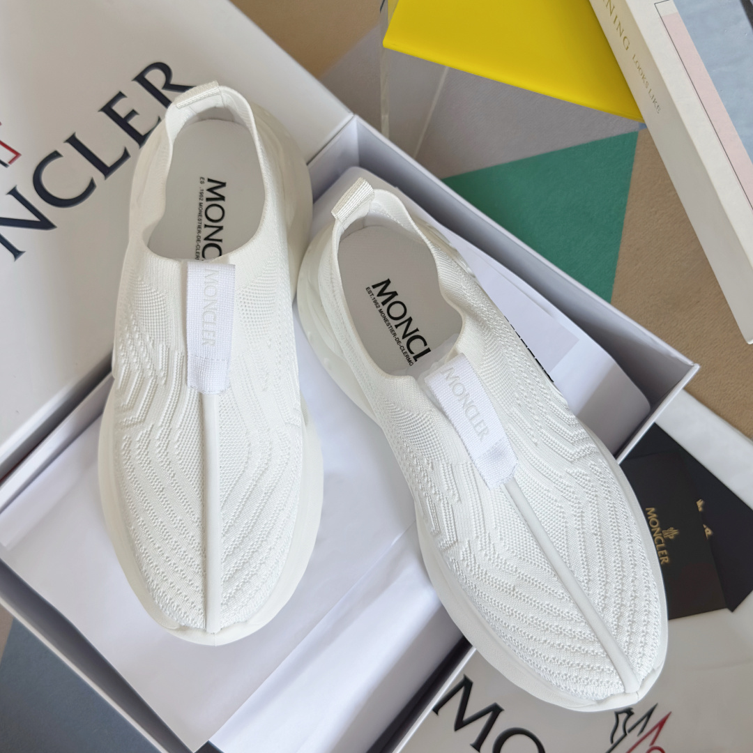 顶级版本:男款
Moncler 盟可睐/蒙口Trailgrip Lite 2系列 户外 针织 飞织 休闲